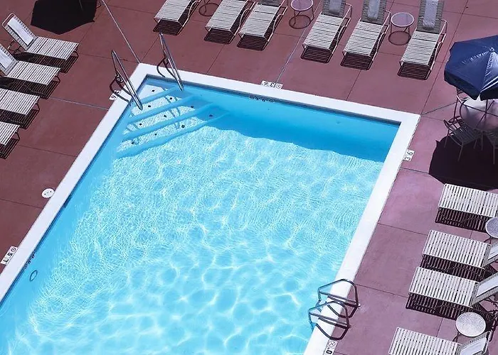 Hampton & Chicago Hotel Downers Grove