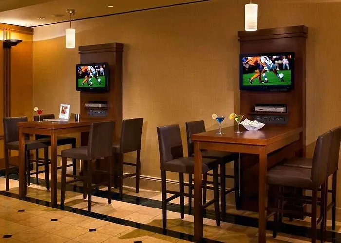 Hotel Hampton & Chicago 3*