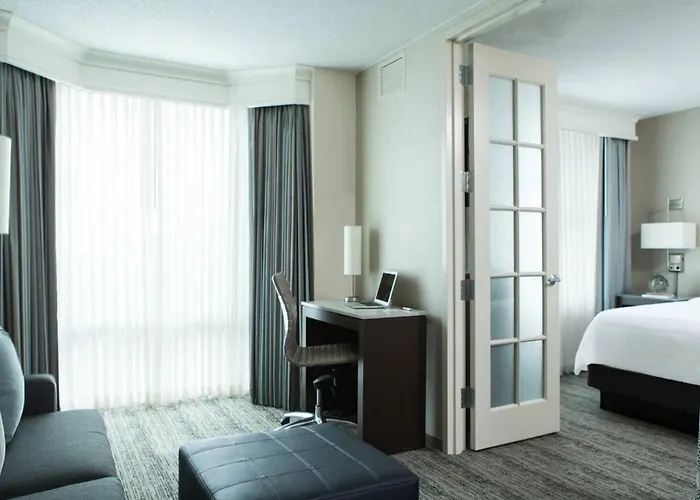 Hotel Hampton & Chicago Downers Grove
