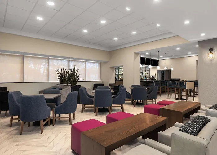 Hampton & Chicago Downers Grove