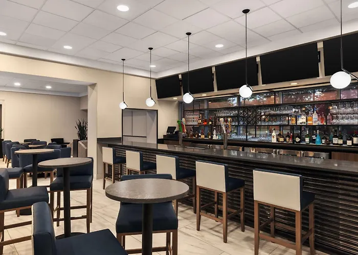 Hotel Hampton & Chicago