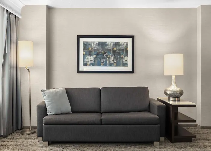 Hampton & Chicago Hotel Downers Grove