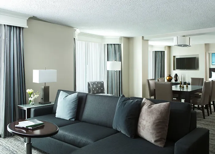 Hotel Hampton & Chicago